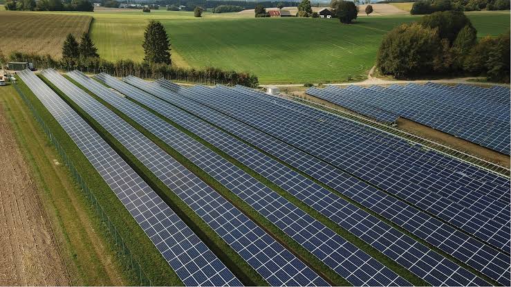 Campo Fotovoltaico 1